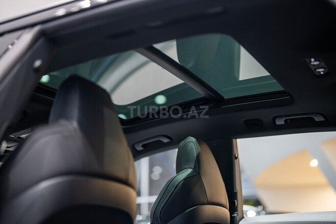 Audi Q8-12