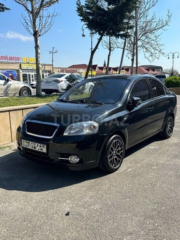 Chevrolet Aveo-5