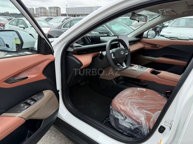 Changan Qiyuan A05-11