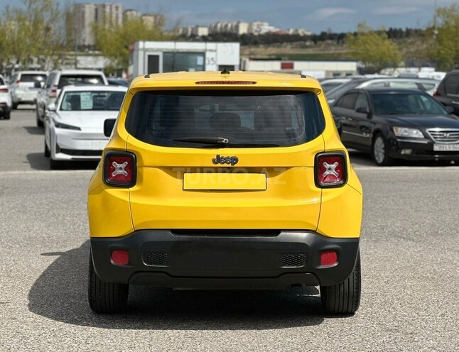 Jeep Renegade-8