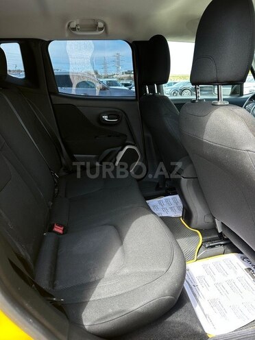 Jeep Renegade-10