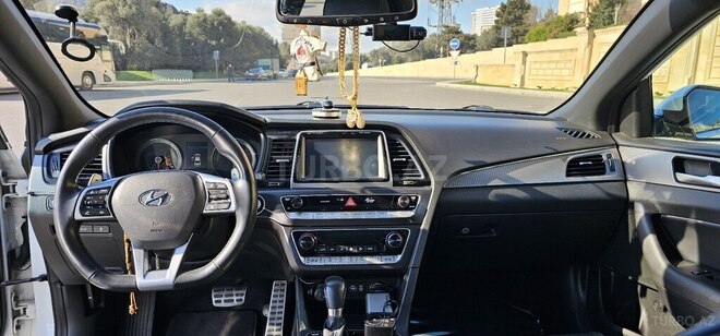 Hyundai Sonata-3