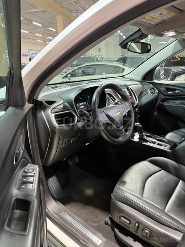 Chevrolet Equinox-12