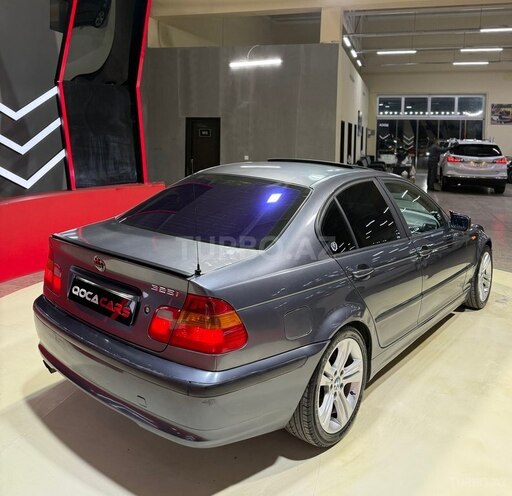 BMW 325-8