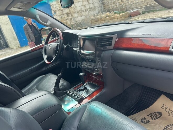 Lexus LX 570-6