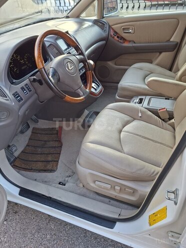Lexus RX 300-10