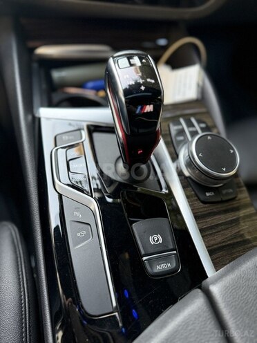 BMW 530-5