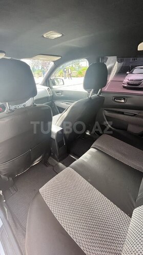 Nissan Wingroad-10