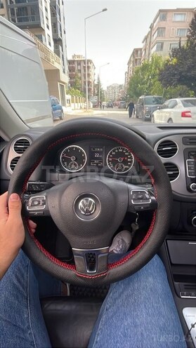 Volkswagen Tiguan-7