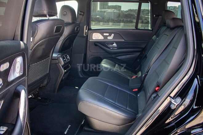 Mercedes GLS 450 4MATIC-11