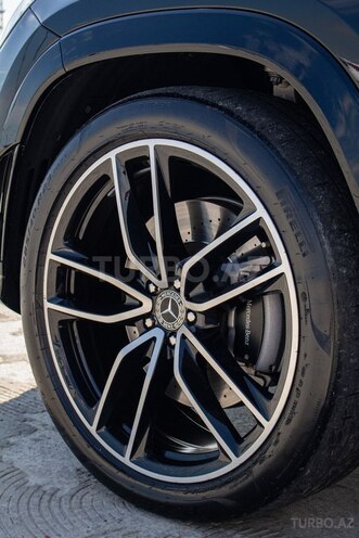 Mercedes GLS 450 4MATIC-17