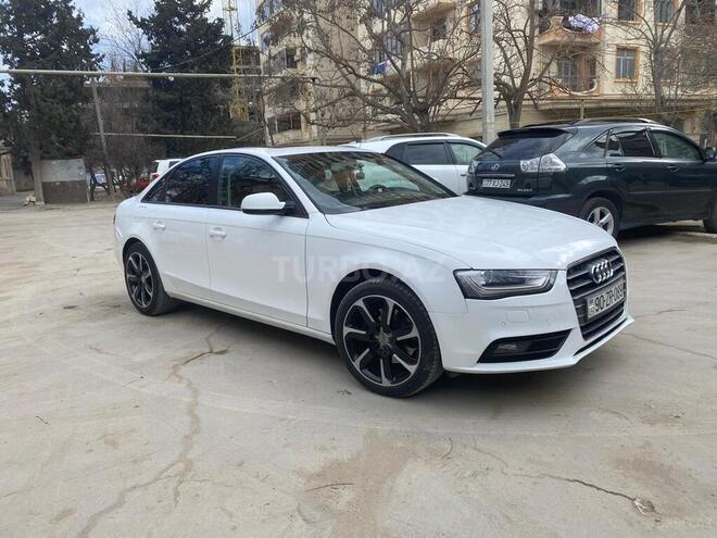 Audi A4-4