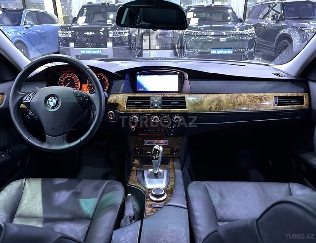 BMW 525-8