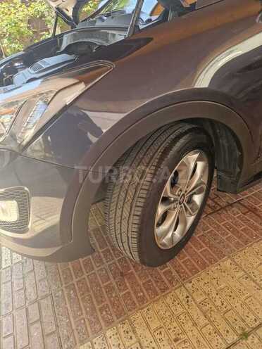 Hyundai Santa Fe-6