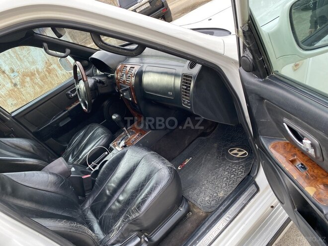 Hyundai Terracan-8