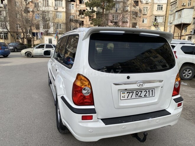 Hyundai Terracan-12