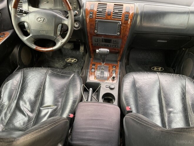 Hyundai Terracan-6