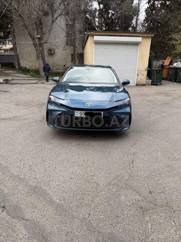 Toyota Camry-1