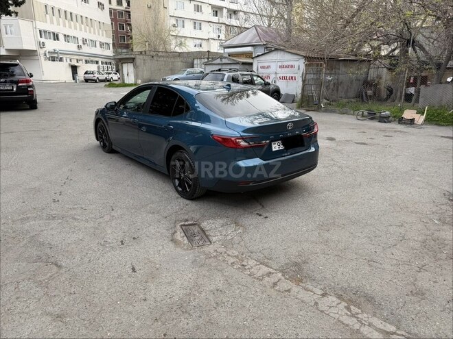 Toyota Camry-3