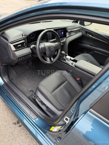 Toyota Camry-6