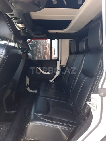 Jeep Wrangler-15