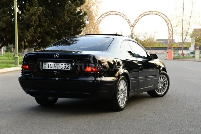 Mercedes CLK 200-8