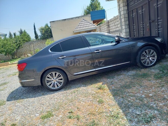 Kia Cadenza-9