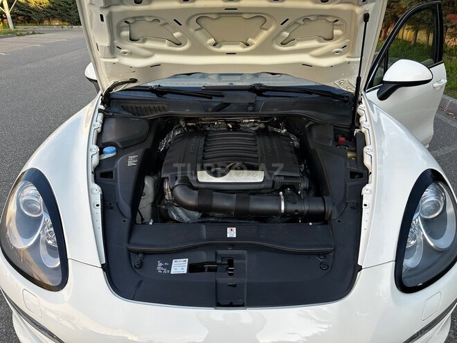 Porsche Cayenne-9