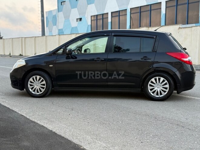 Nissan Tiida-2