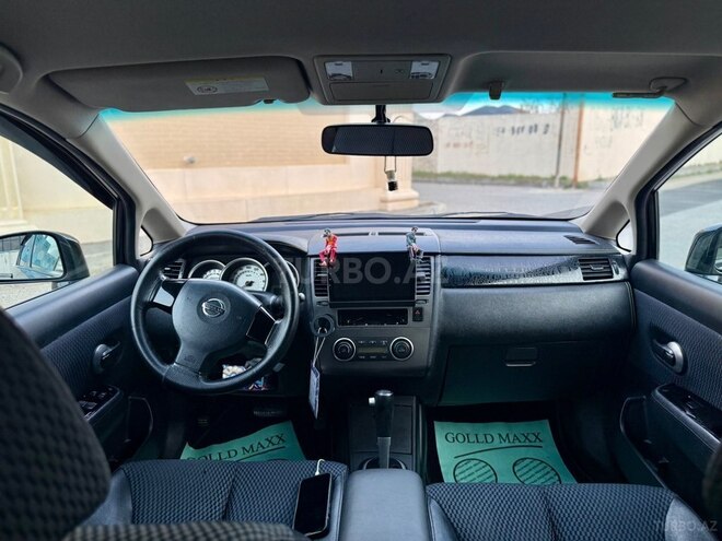 Nissan Tiida-8