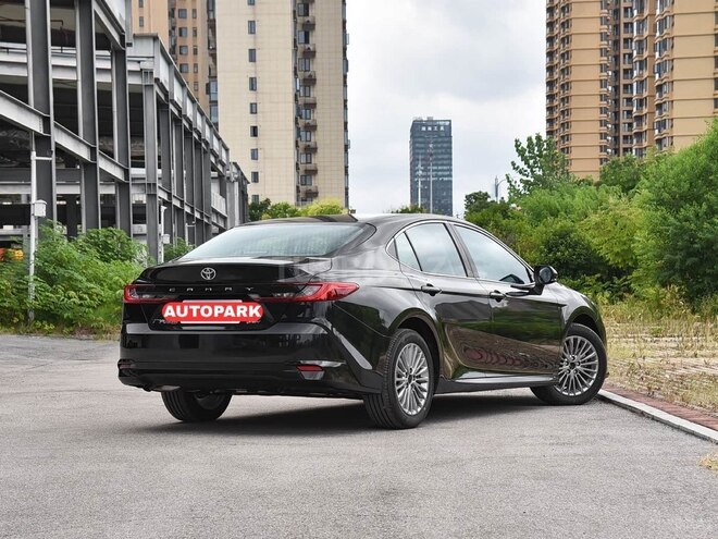 Toyota Camry-7