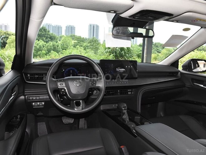 Toyota Camry-12