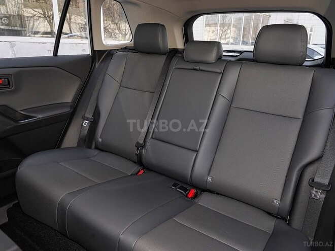 Toyota RAV4-11