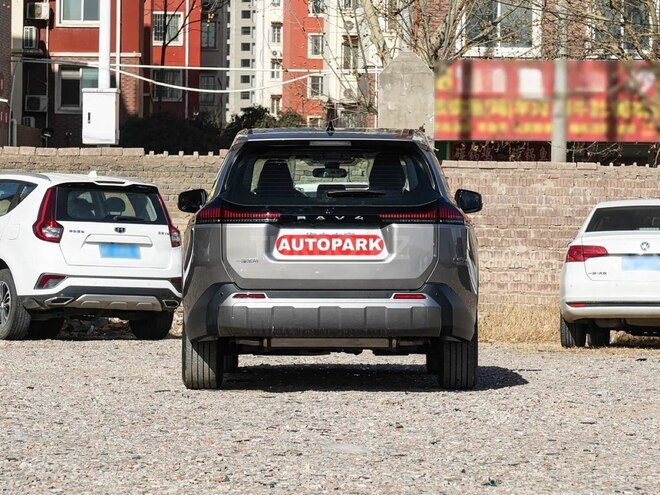 Toyota RAV4-5