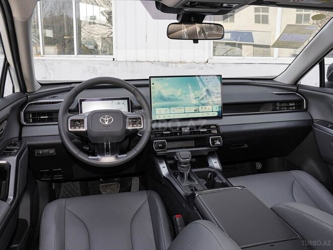 Toyota RAV4-10