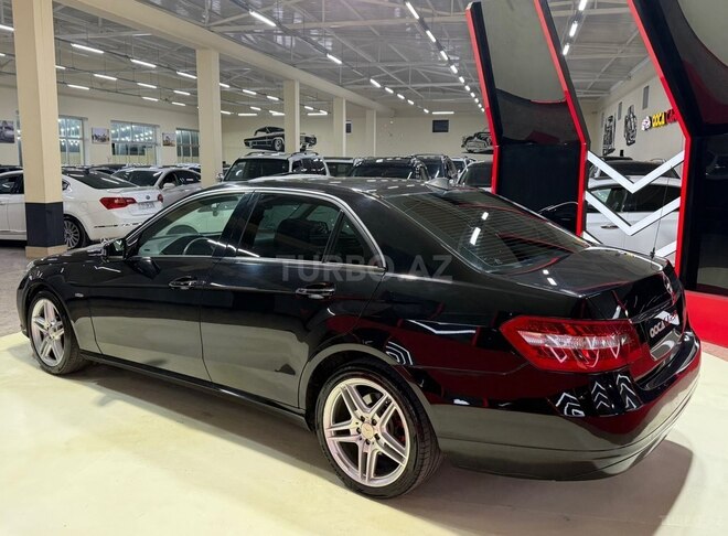 Mercedes E 250-6