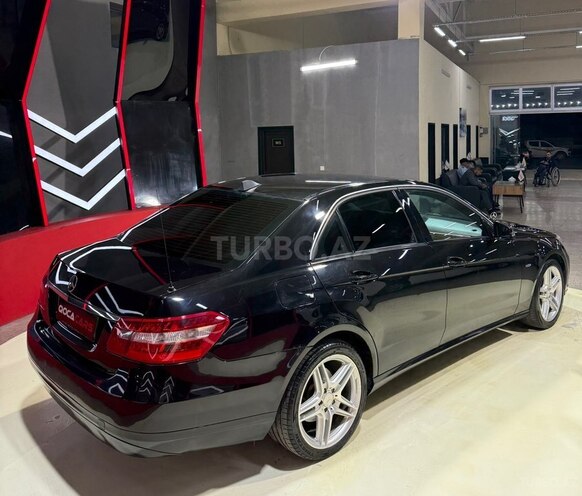 Mercedes E 250-7