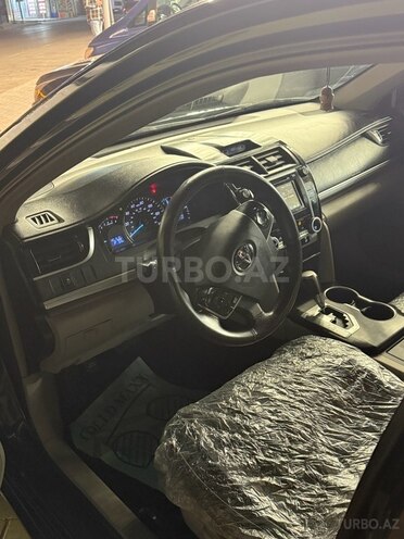 Toyota Camry-9