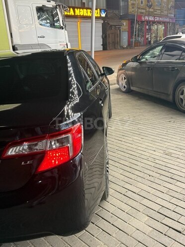 Toyota Camry-6