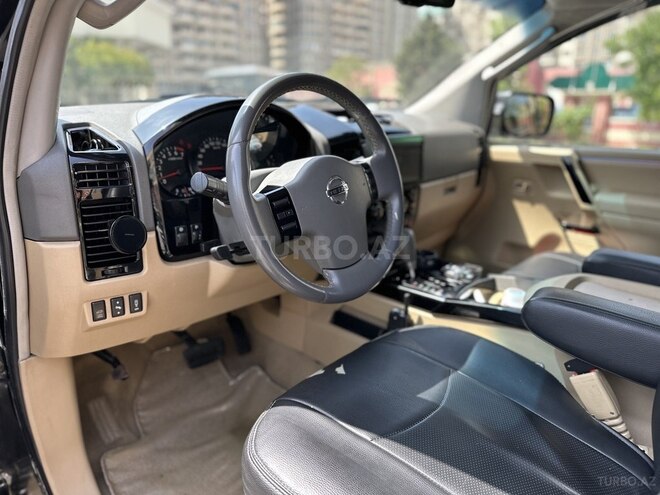 Nissan Armada-14