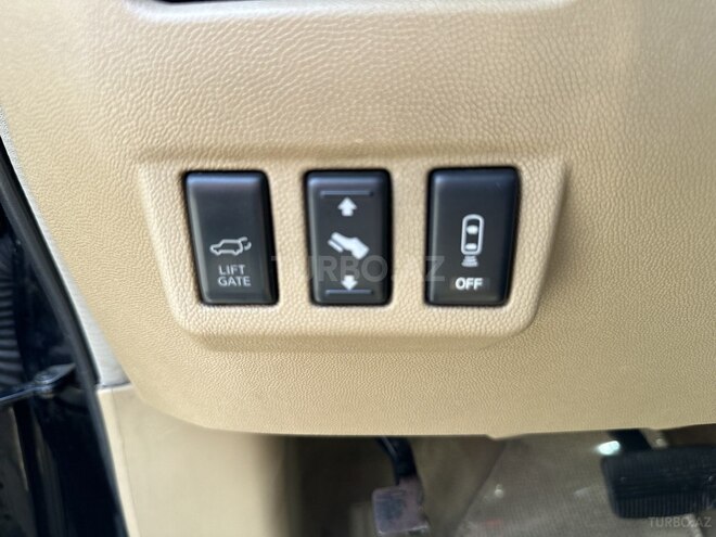 Nissan Armada-13