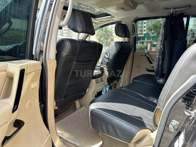 Nissan Armada-15