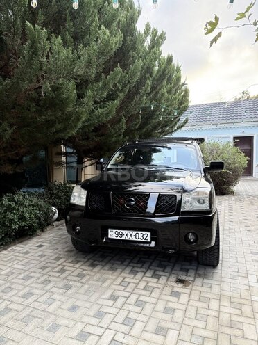 Nissan Armada-1