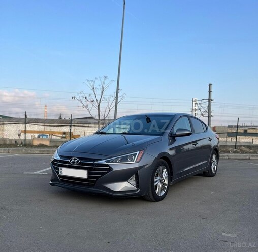 Hyundai Elantra-1