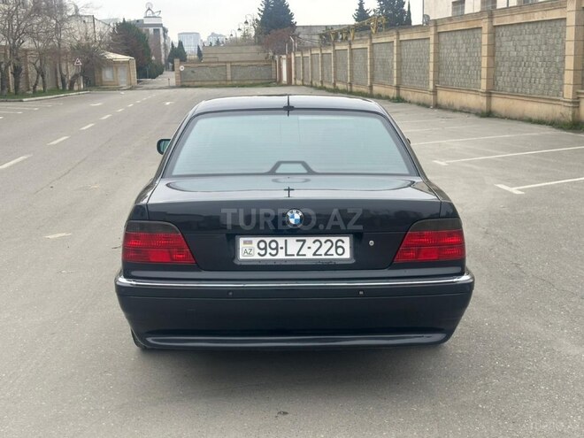 BMW 740-2