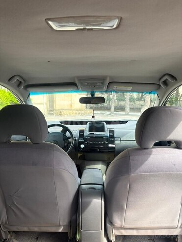 Toyota Prius-15
