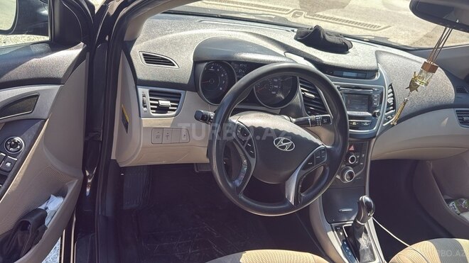 Hyundai Elantra 2016, 189,903 km - 1.6 l - Bakı