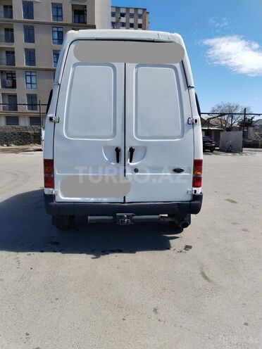 Ford Transit-2
