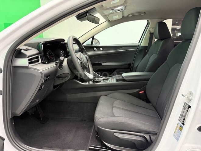 Kia K5-10