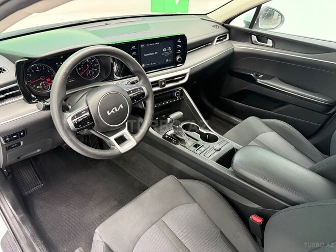 Kia K5-11